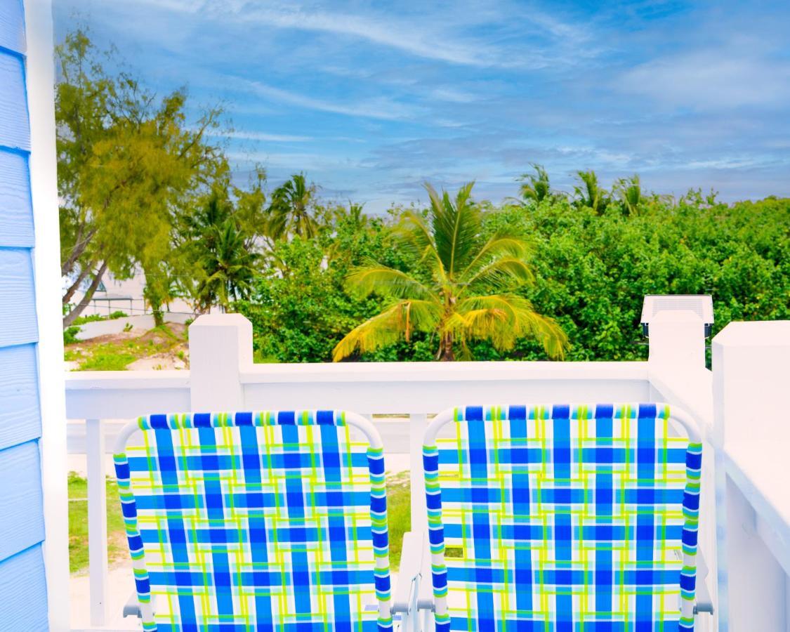 Sheer Bliss Beachview Apt #2 George Town Esterno foto